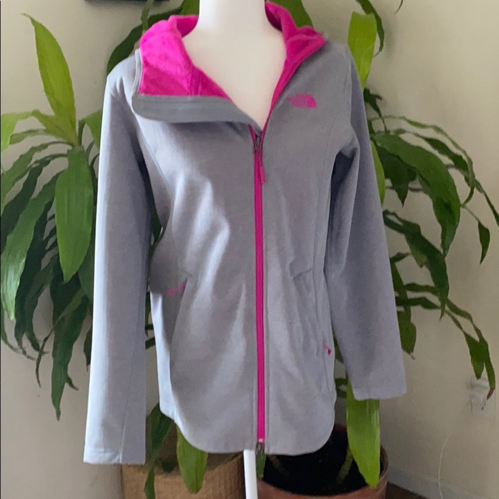 North Face zip up jacket - like new
